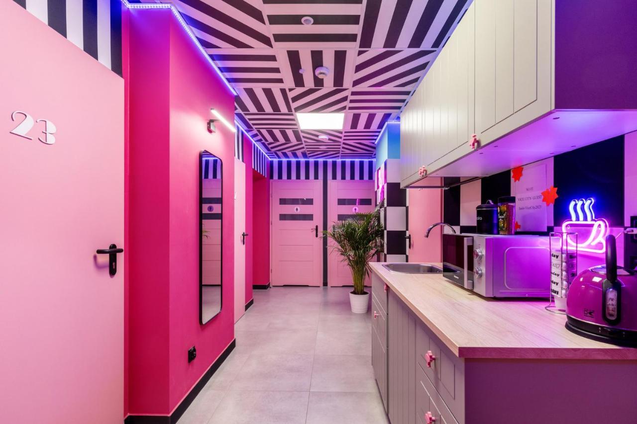 Vice City Hostel Wroclaw Exterior photo